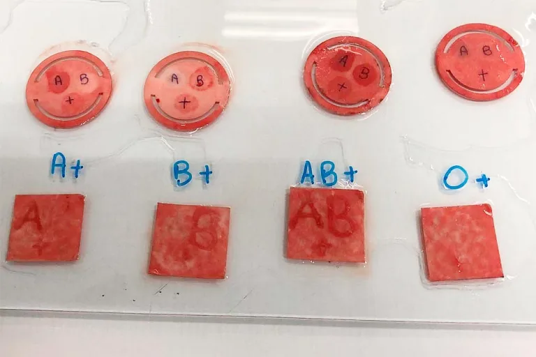 Curativo que identifica tipo sanguíneo em minutos passa por testes finais