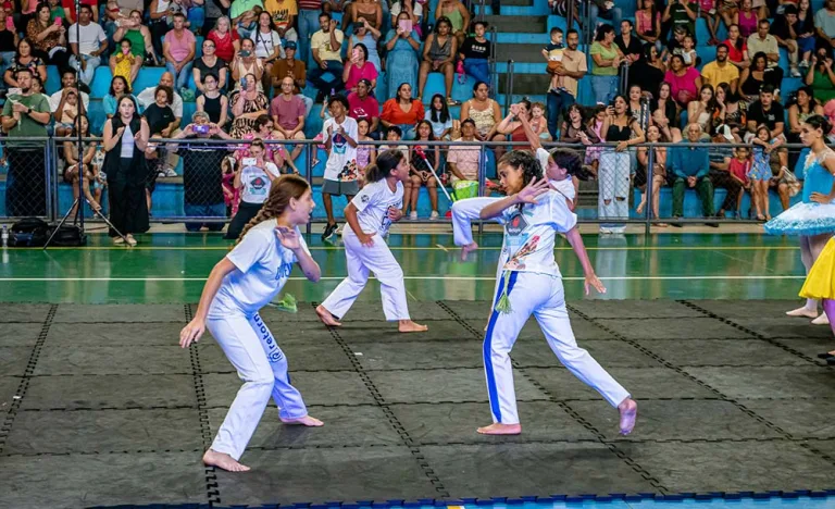 Programa Nota Paraná premia 77 entidades sociais em 49 municípios