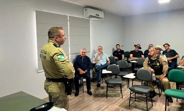 Palestra no Sindicato Rural, capitão Bueno falou sobre a segurança pública