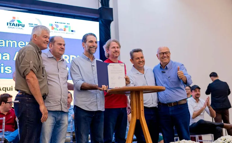 Itaipu renova programa que beneficia 30 mil alunos do Norte Pioneiro