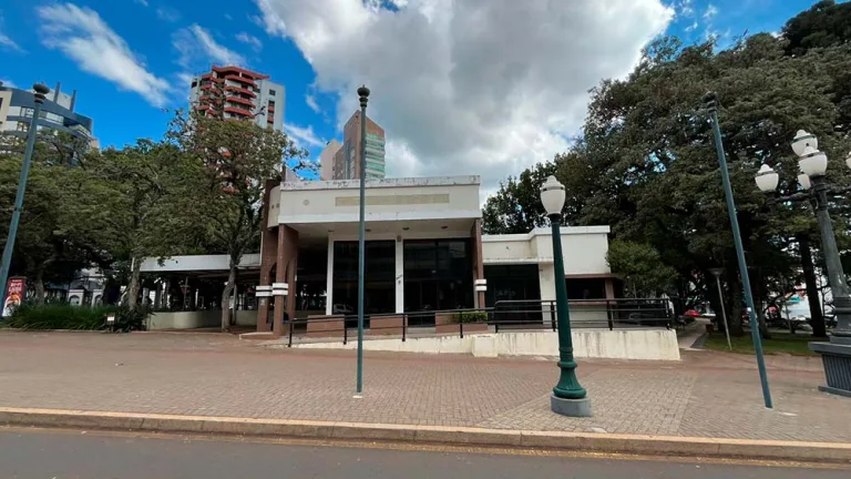 Café da Praça Presidente Vargas deve ser reativado