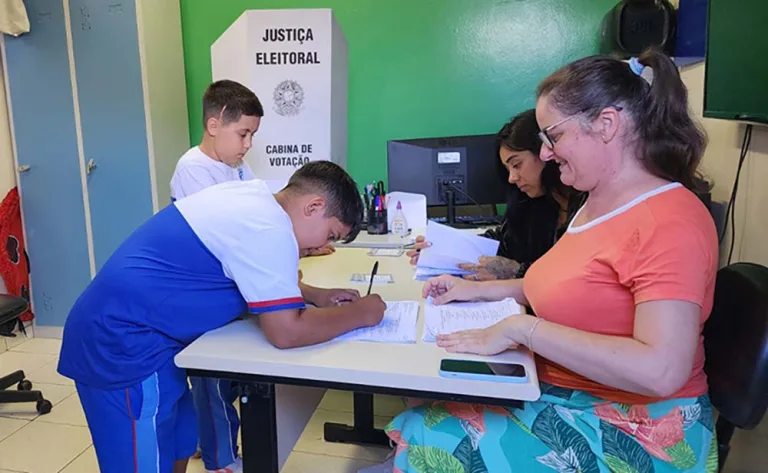Eleitos os primeiros vereadores mirins em Vitorino