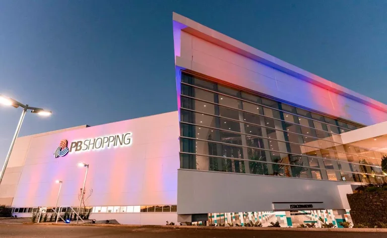 Amanhã, no PB Shopping, a feira de adoção cães e gatos