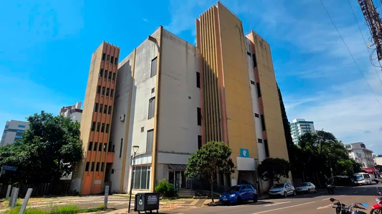 Prefeitura decreta utilidade pública de prédio da Telepar em Pato Branco