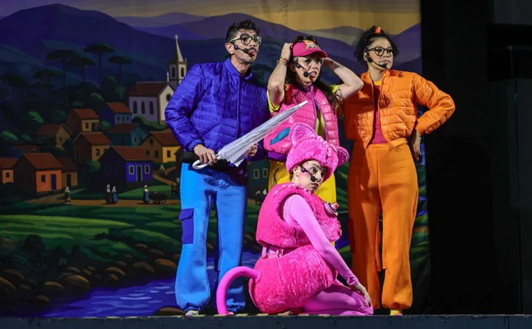 Itaipu mobiliza 600 pessoas com espetáculo sobre clima