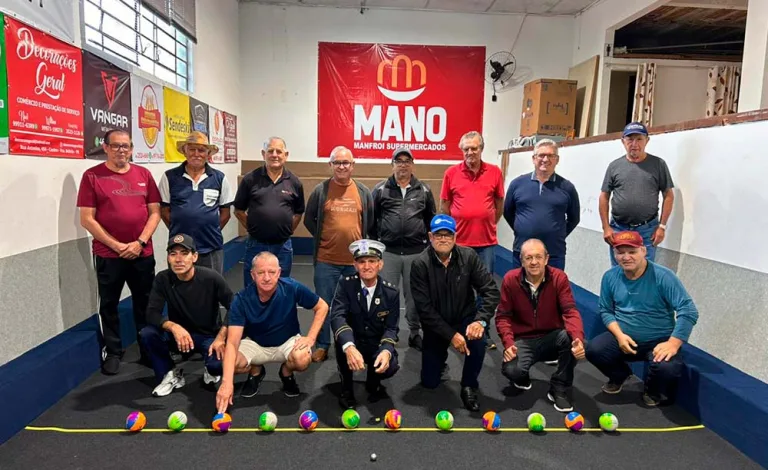 União da comunidade garante nova cancha de bocha no Miniguaçu