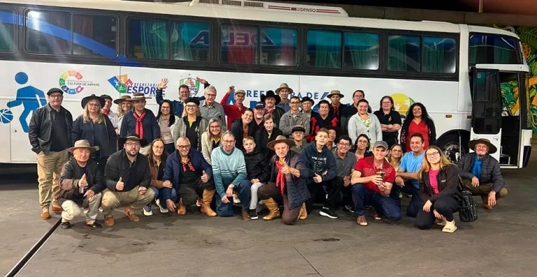 Quase 700 gaiteiros reunidos em encontro no Rio Grande