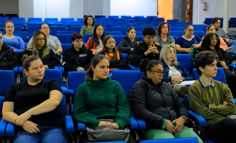 Prefeitura de Pato Branco distribui professores para escolas municipais