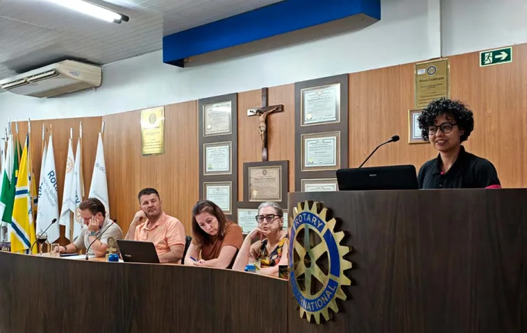 Rotaract prepara aplicativo para impulsionar adoções de pets