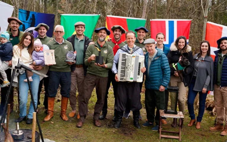 Na Noruega, Rui Machado entrega a Chama Crioula