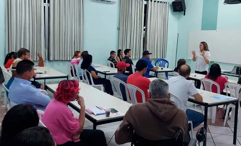 Microempreendedores participam de oficina