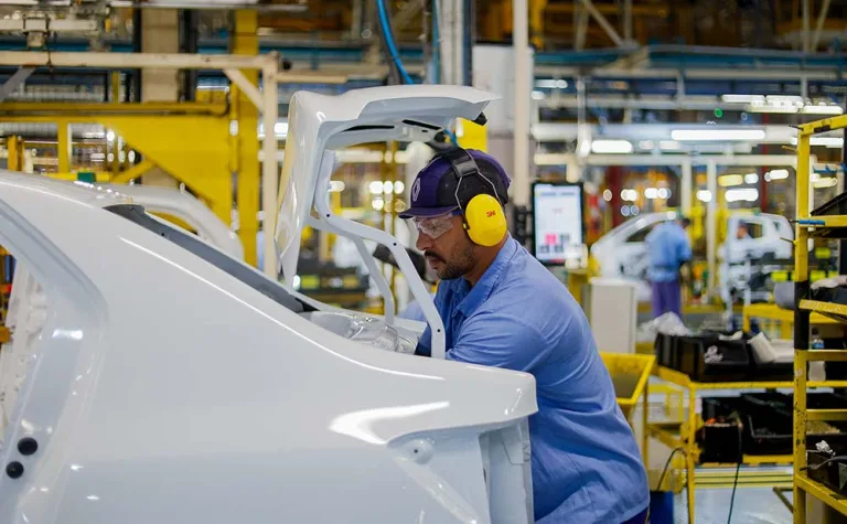 Paraná tem 22,4 mil vagas de emprego após o feriado de Tiradentes